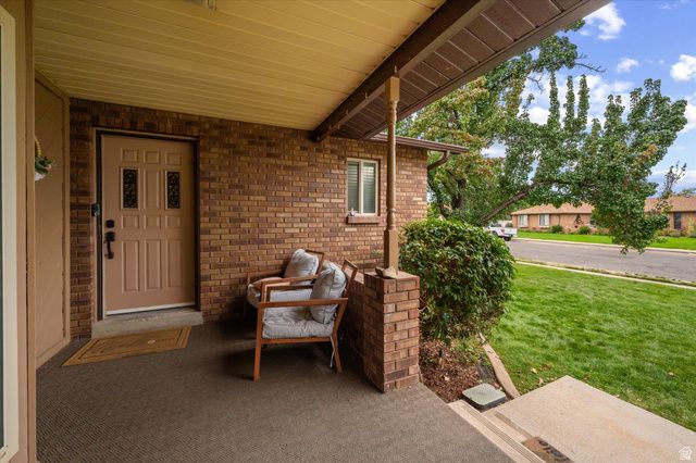 5530 S 100 W, Washington Terrace, UT 84405