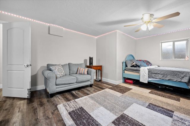 5530 S 100 W, Washington Terrace, UT 84405