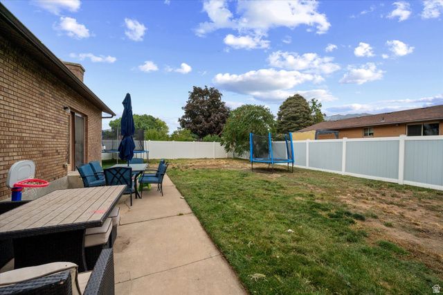 5530 S 100 W, Washington Terrace, UT 84405