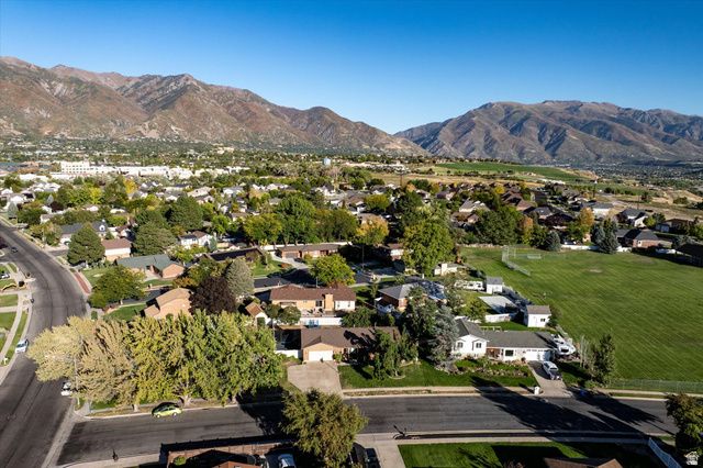 5530 S 100 W, Washington Terrace, UT 84405