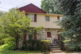 5800 Pleasant Drive, Des Moines, IA 50312