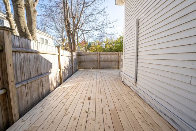 11 Broadway Avenue C, Rockport, MA 01966