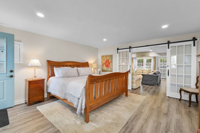 11 Broadway Avenue C, Rockport, MA 01966