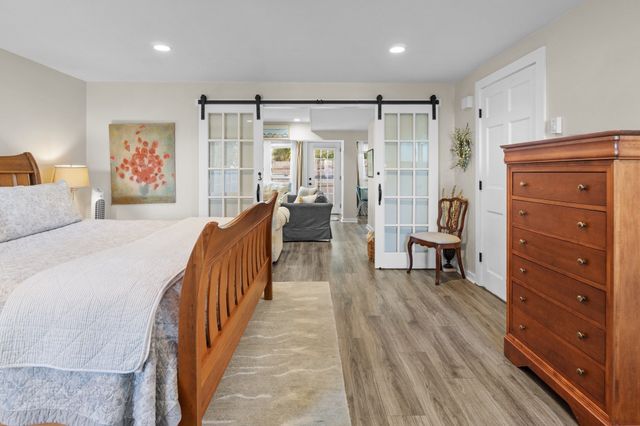 11 Broadway Avenue C, Rockport, MA 01966