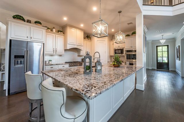 43 W Sawyer Ridge Drive, Spring, TX 77389
