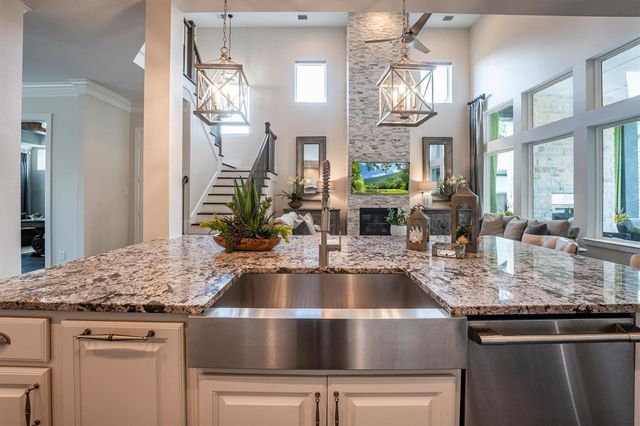 43 W Sawyer Ridge Drive, Spring, TX 77389