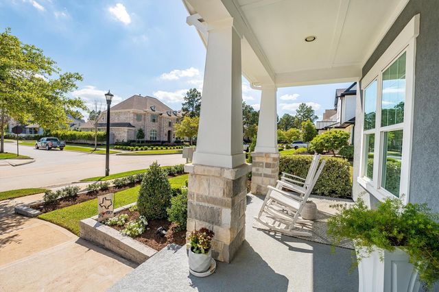 43 W Sawyer Ridge Drive, Spring, TX 77389