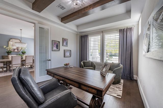 43 W Sawyer Ridge Drive, Spring, TX 77389