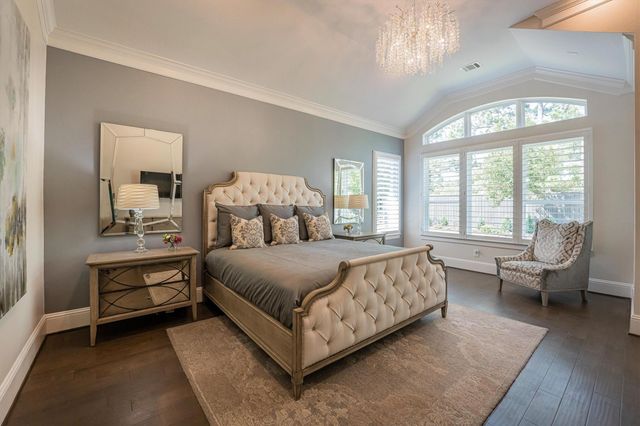 43 W Sawyer Ridge Drive, Spring, TX 77389