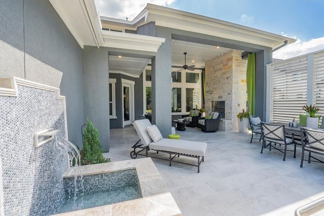 43 W Sawyer Ridge Drive, Spring, TX 77389