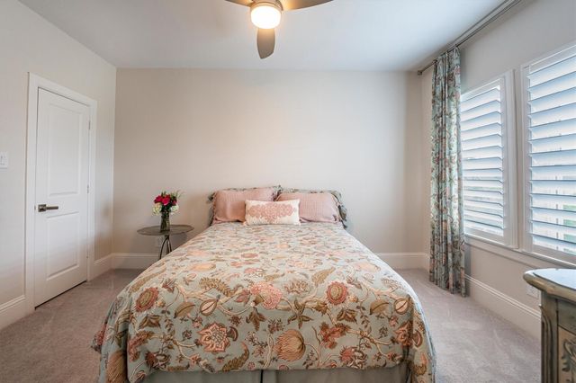 43 W Sawyer Ridge Drive, Spring, TX 77389
