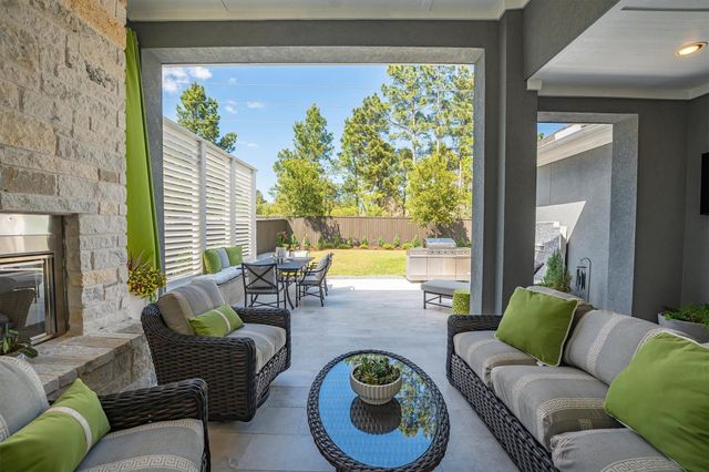 43 W Sawyer Ridge Drive, Spring, TX 77389