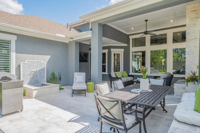 43 W Sawyer Ridge Drive, Spring, TX 77389