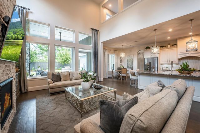 43 W Sawyer Ridge Drive, Spring, TX 77389