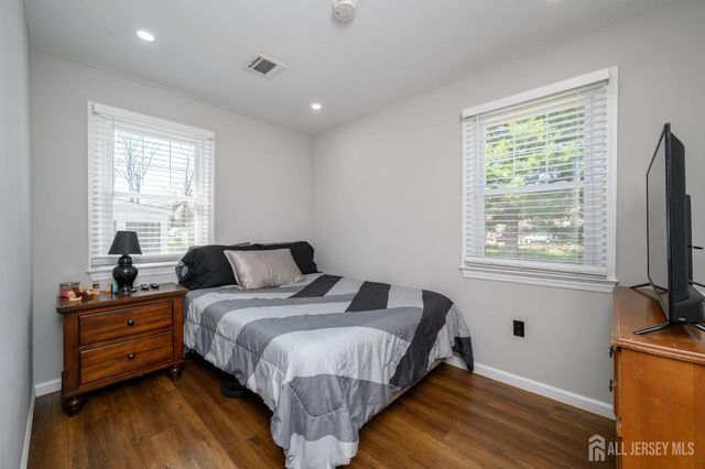 827 Lincoln Avenue, Manville, NJ 08835