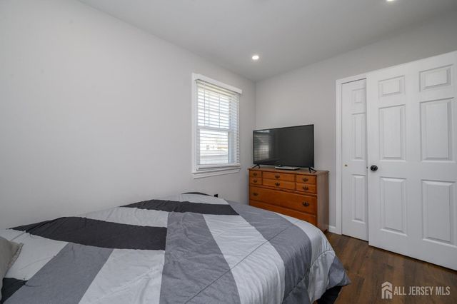 827 Lincoln Avenue, Manville, NJ 08835