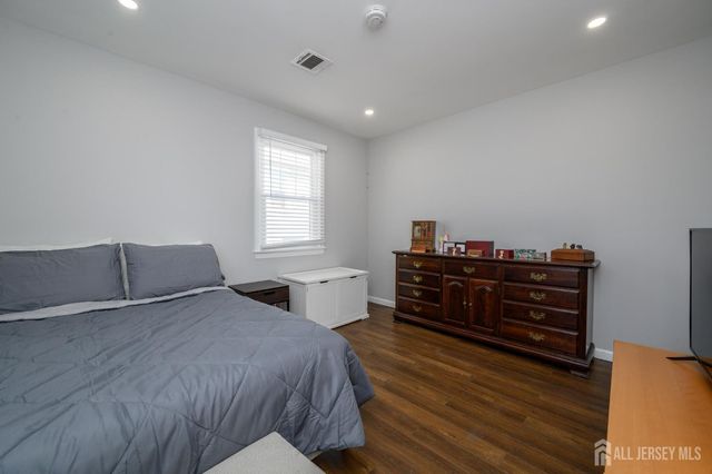 827 Lincoln Avenue, Manville, NJ 08835