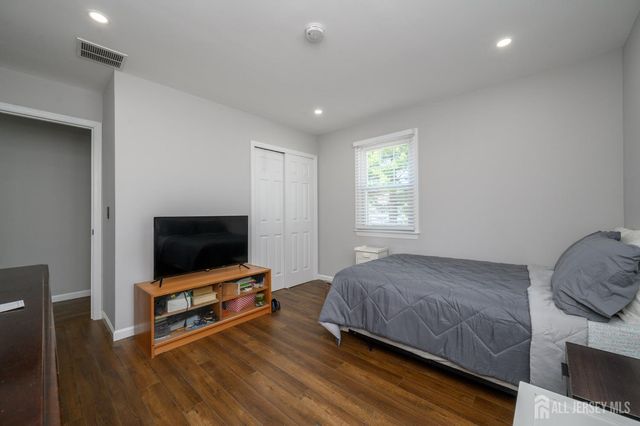 827 Lincoln Avenue, Manville, NJ 08835