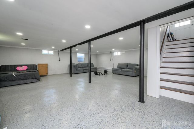 827 Lincoln Avenue, Manville, NJ 08835