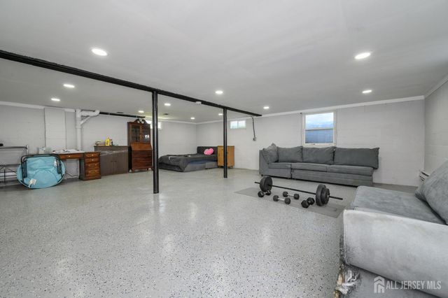 827 Lincoln Avenue, Manville, NJ 08835