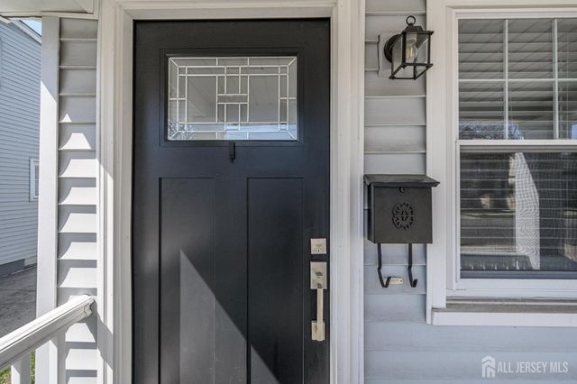 827 Lincoln Avenue, Manville, NJ 08835