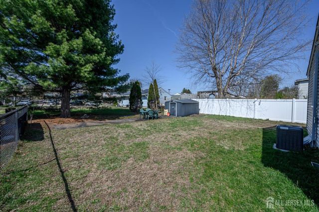 827 Lincoln Avenue, Manville, NJ 08835