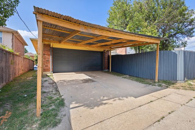 7116 Grey Dawn Lane, Dallas, TX 75227