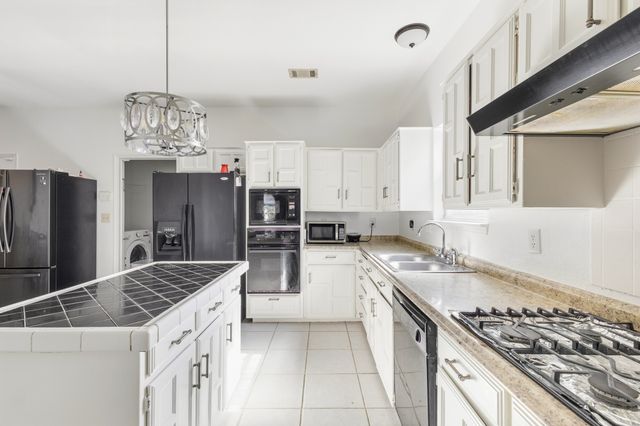 7116 Grey Dawn Lane, Dallas, TX 75227