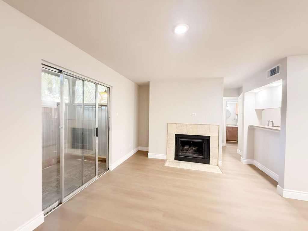 3204 Menchaca RD 601, Austin, TX 78704