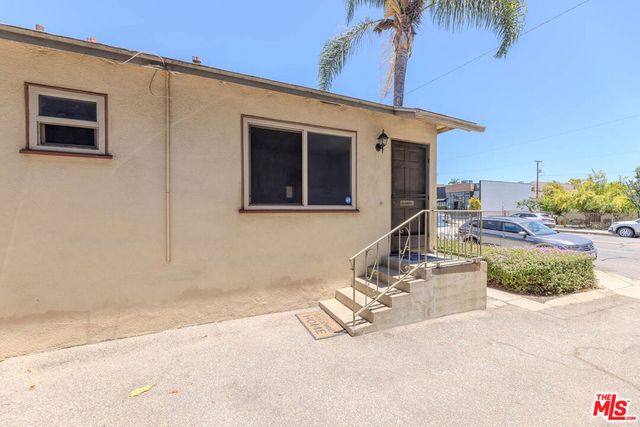 233 E Alameda Avenue A, Burbank, CA 91502