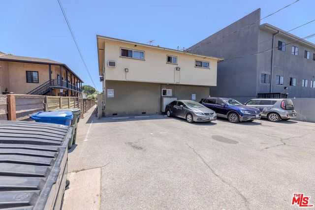 233 E Alameda Avenue A, Burbank, CA 91502