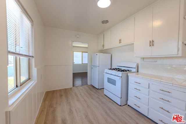 233 E Alameda Avenue A, Burbank, CA 91502