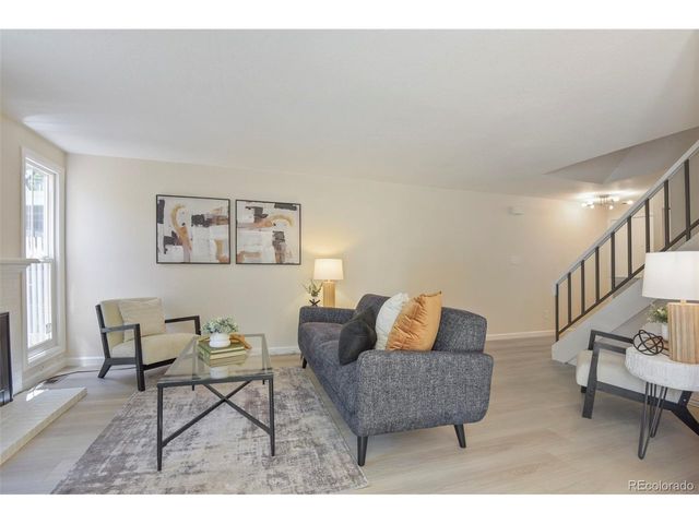 3044 S Macon Cir, Aurora, CO 80014