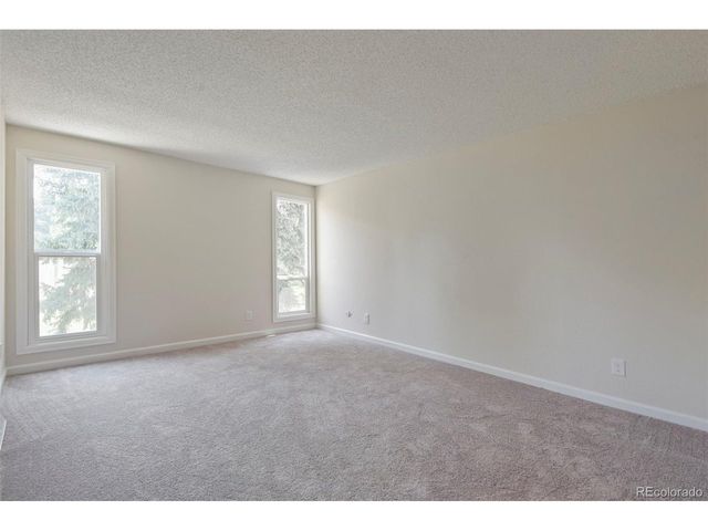 3044 S Macon Cir, Aurora, CO 80014