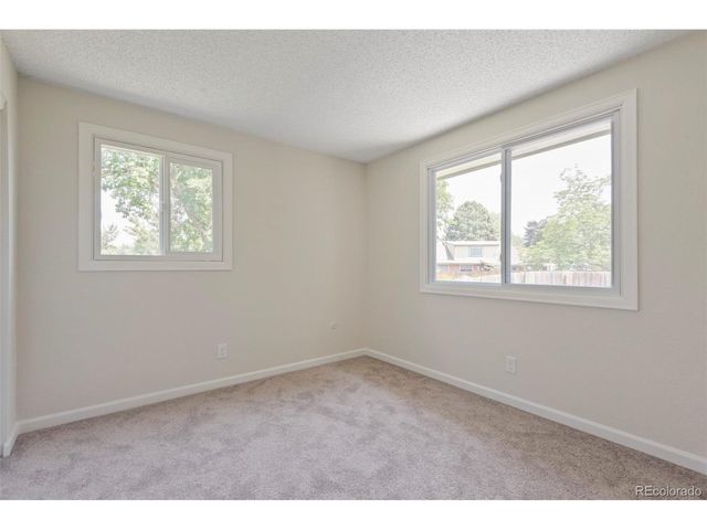 3044 S Macon Cir, Aurora, CO 80014