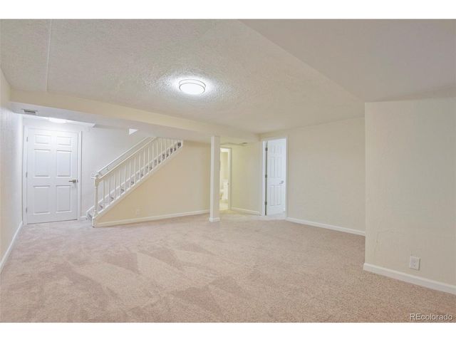 3044 S Macon Cir, Aurora, CO 80014