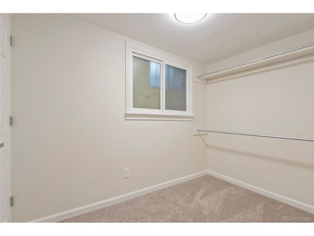 3044 S Macon Cir, Aurora, CO 80014