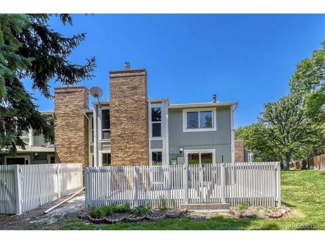 3044 S Macon Cir, Aurora, CO 80014