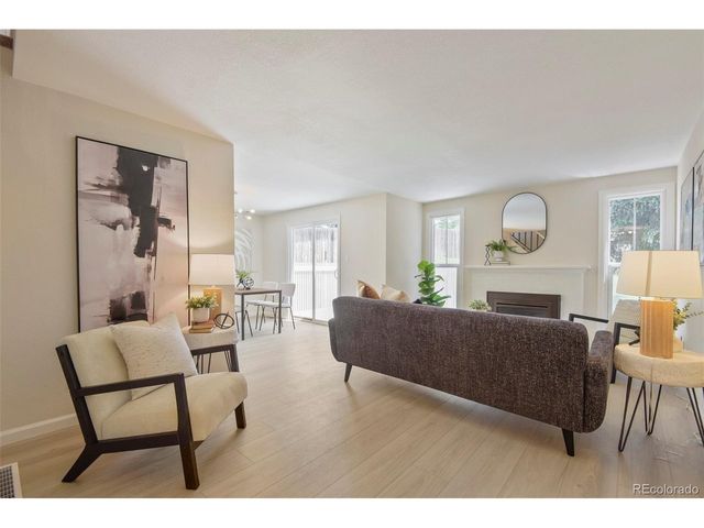 3044 S Macon Cir, Aurora, CO 80014