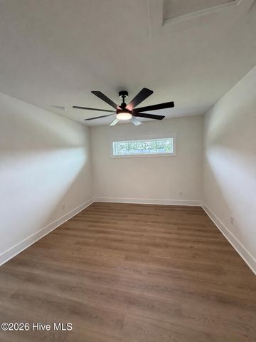 229 Gus Horne Road, Holly Ridge, NC 28445