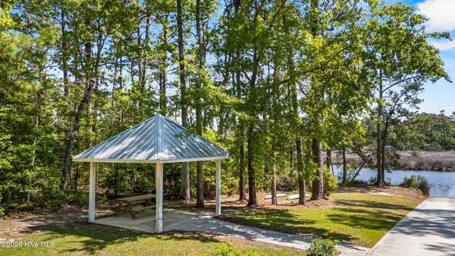 229 Gus Horne Road, Holly Ridge, NC 28445