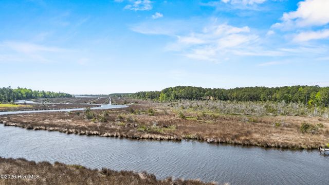 229 Gus Horne Road, Holly Ridge, NC 28445