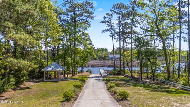 229 Gus Horne Road, Holly Ridge, NC 28445