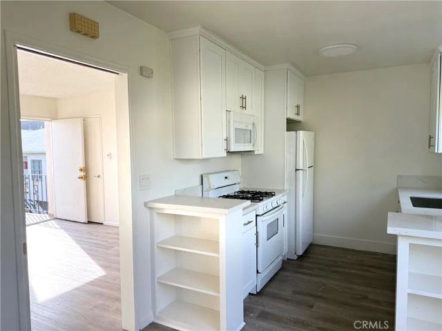 1524 Stanford Street E, Santa Monica, CA 90404