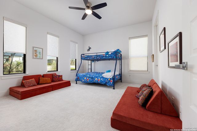 27 MARIPOSA PKWY E, Boerne, TX 78006