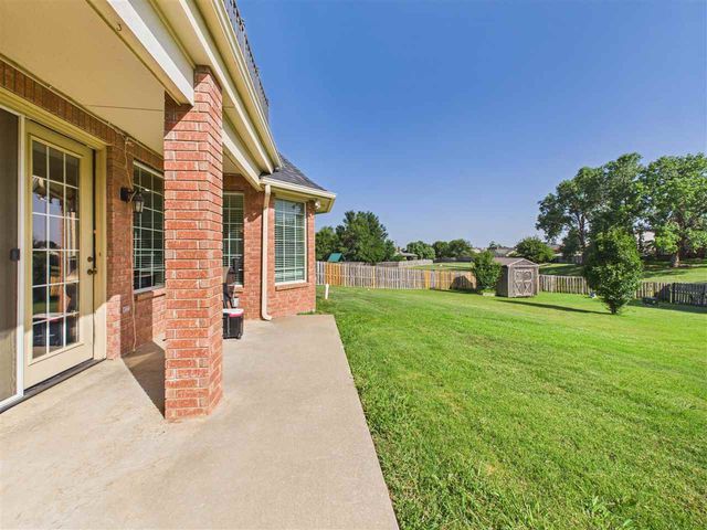 5009 NE Haddington PL, Lawton, OK 73501