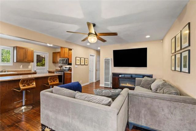 1458 E 215th, Carson, CA 90745