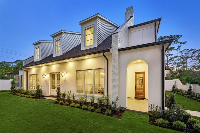 10801 Long Shadow Lane, Hunters Creek Village, TX 77024