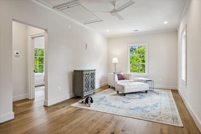 10801 Long Shadow Lane, Hunters Creek Village, TX 77024