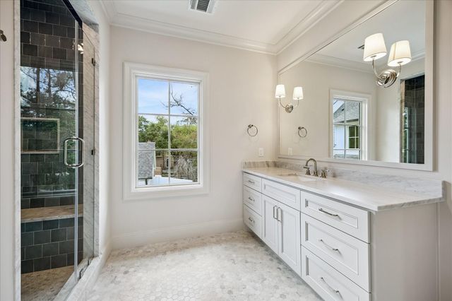 10801 Long Shadow Lane, Hunters Creek Village, TX 77024